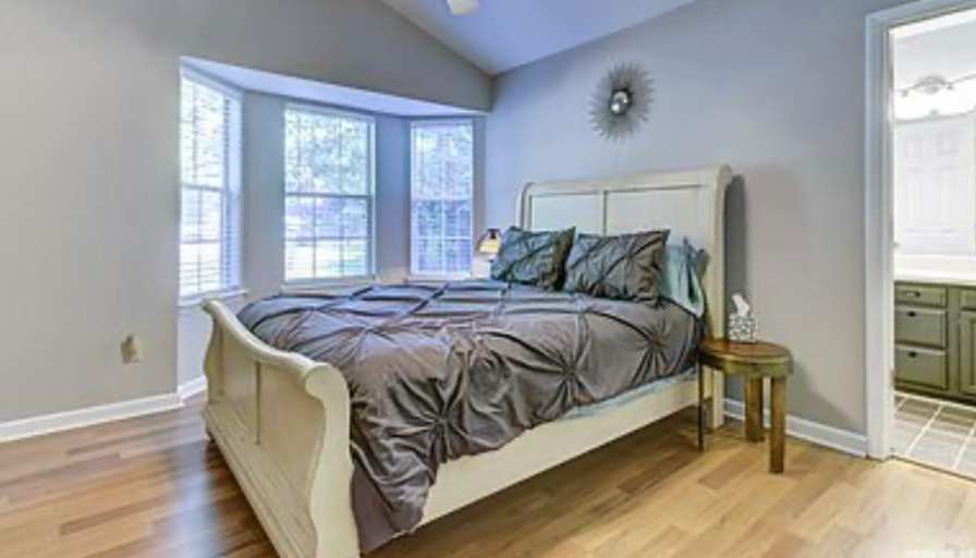 Jennifer's room