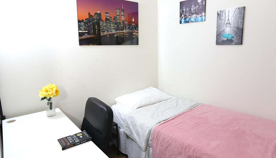 Liwinco's room