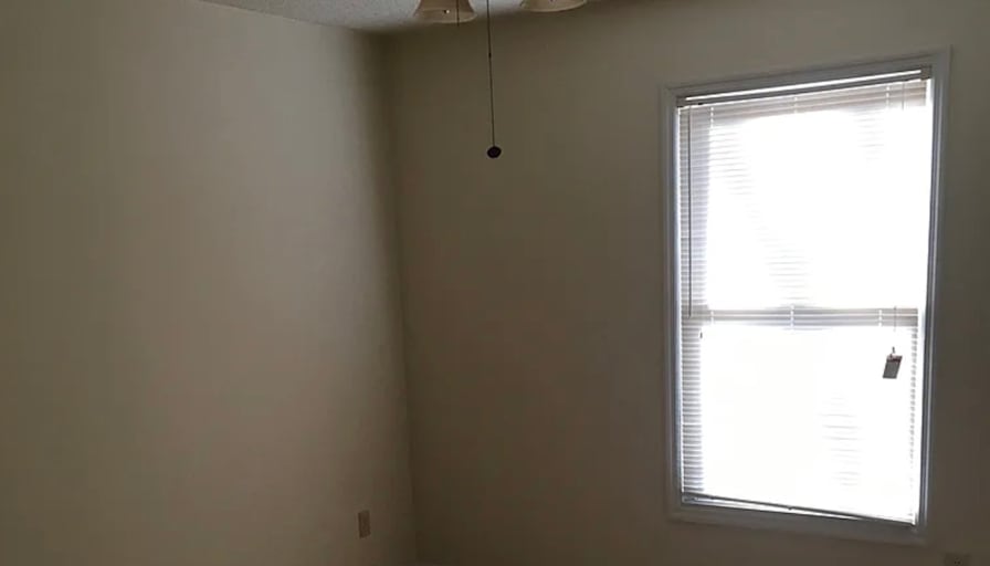 noah bull's room