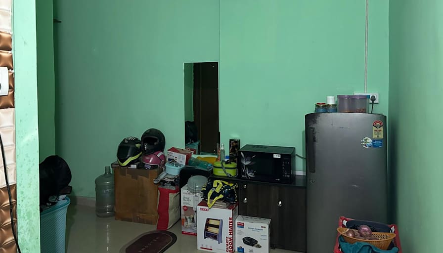 Asif's room