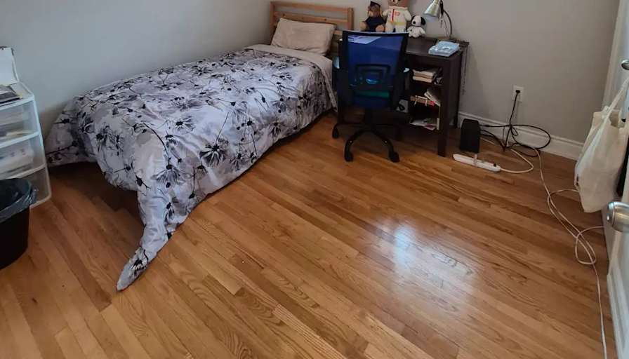 Ricardo's room
