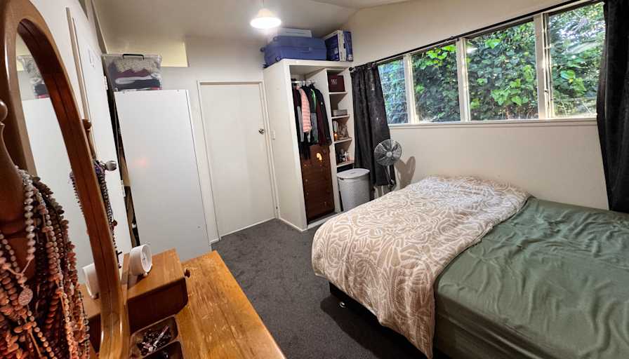 Roy Abraham's room
