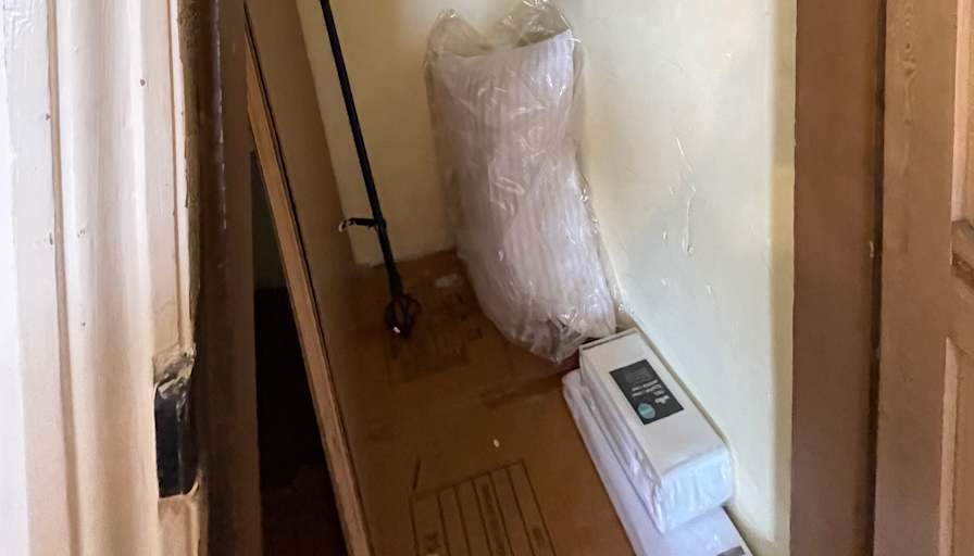 SavvaLET's room