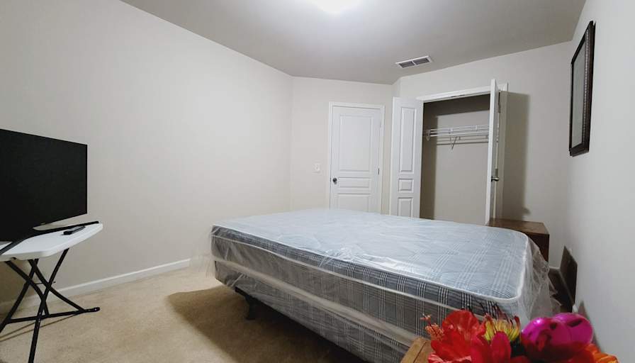 Aliza's room