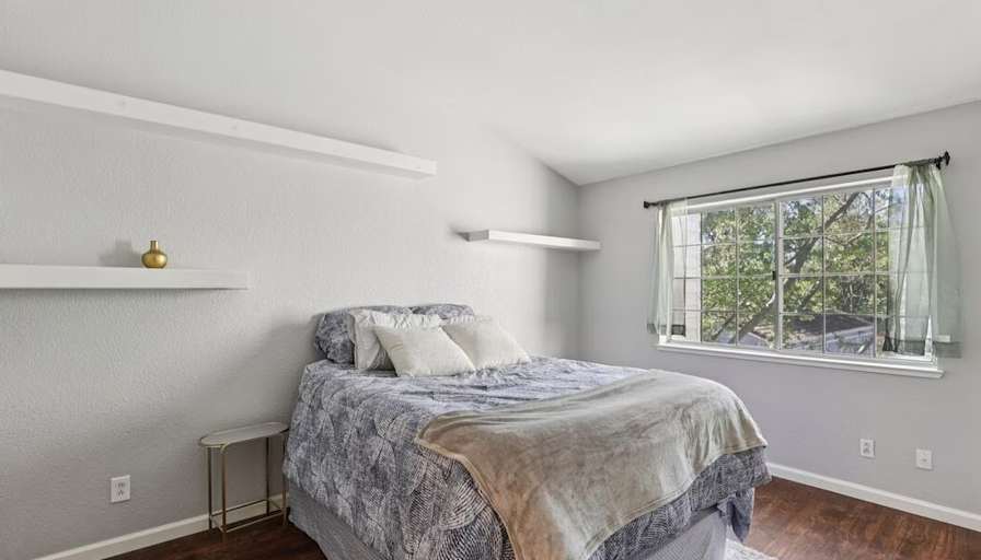 Jenna's room