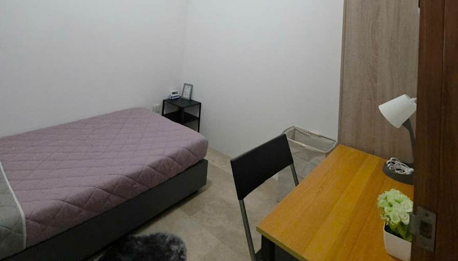 Sunny's room