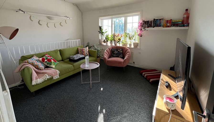 Latifa's room