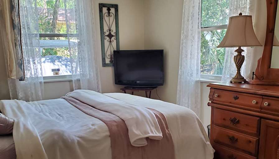 Jebbie's room