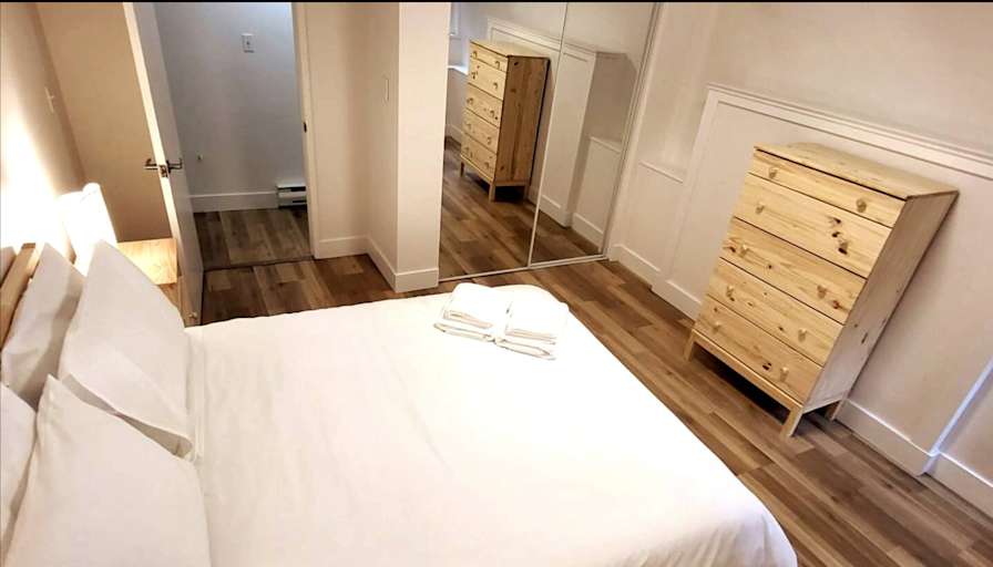 Nav's room