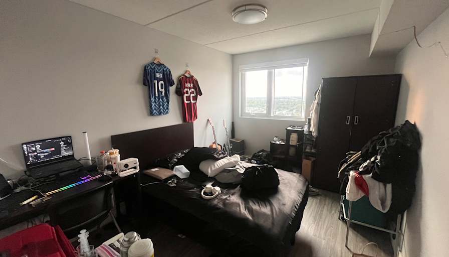 Aviral Negi's room