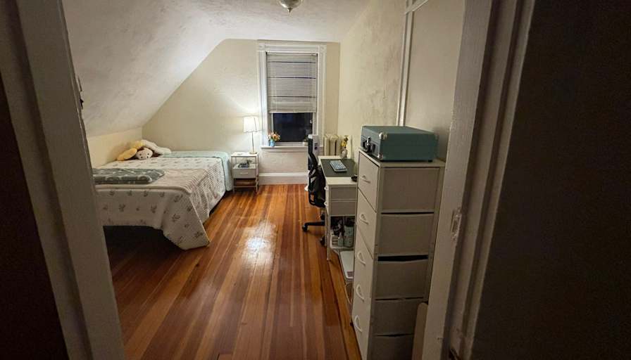 Tanishka Singh's room