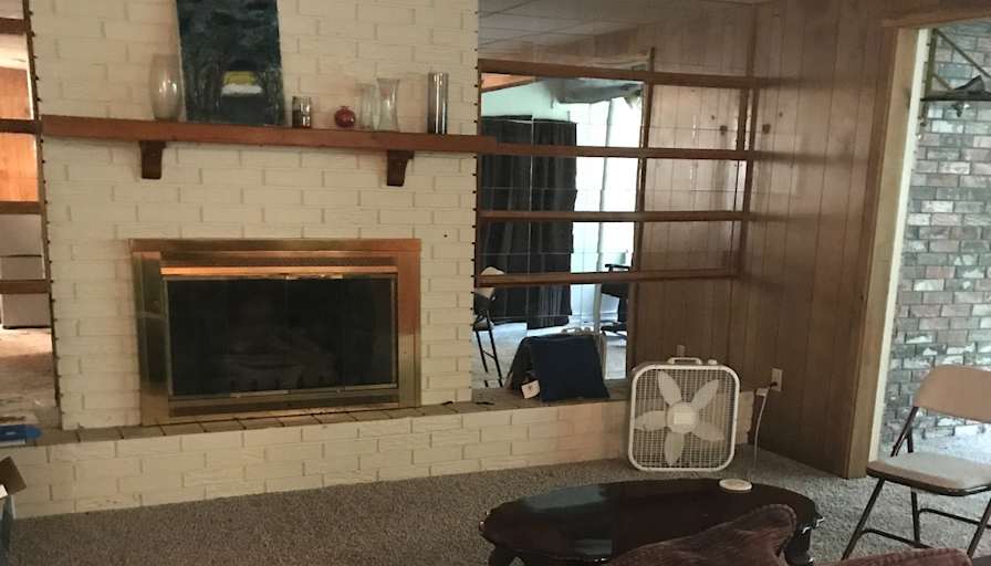 Annie's room