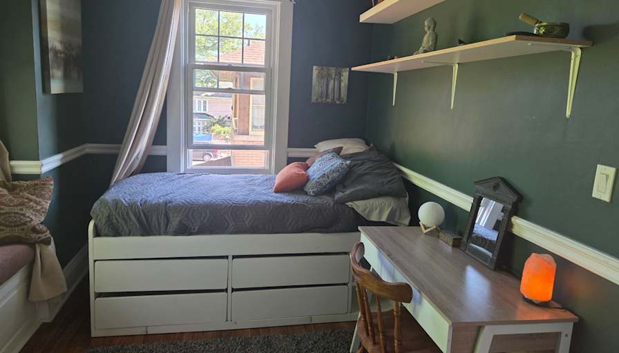 Jenna's room