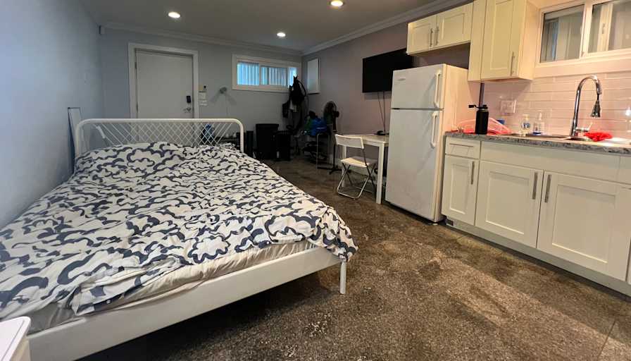 See's room