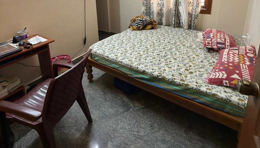 Mayur's room