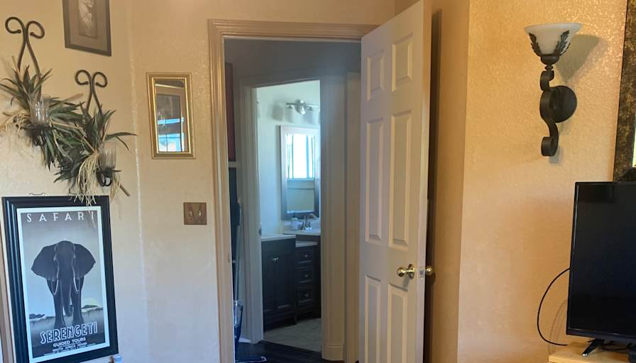 Ellen's room
