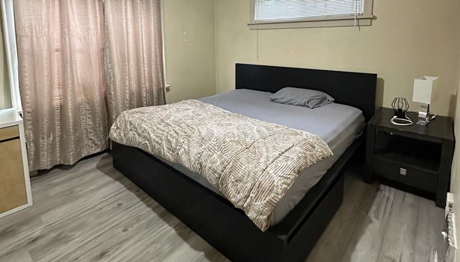 Giordaine's room