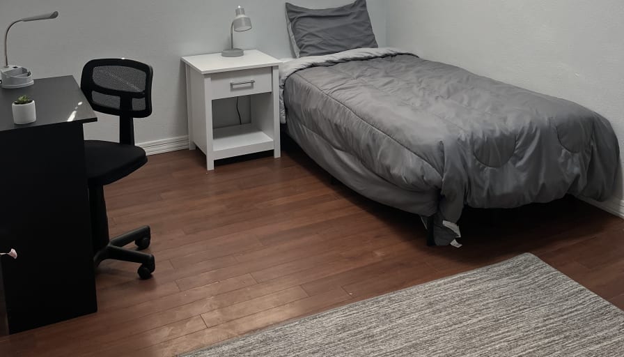 Robert Martinez's room