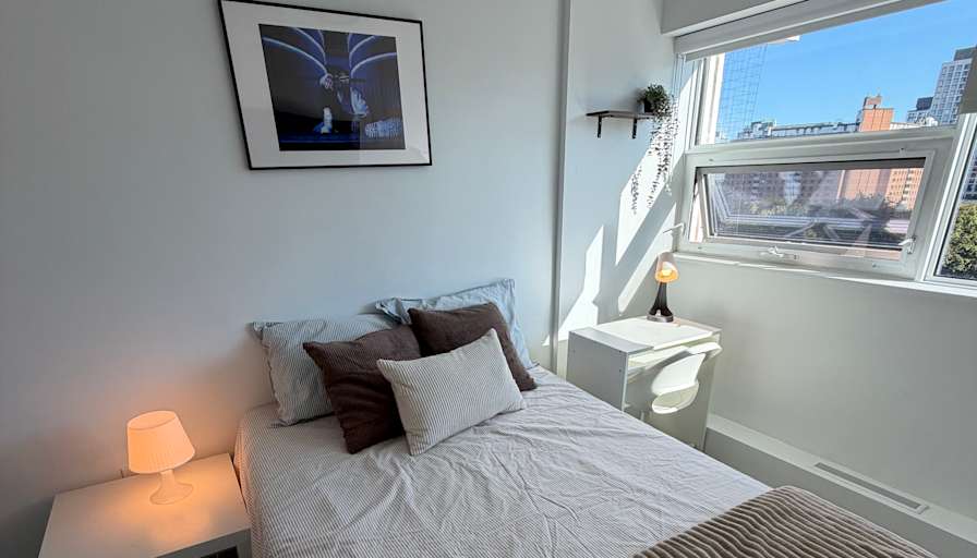 Guillermo's room