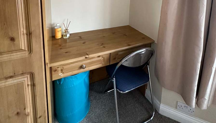 Sharon Styles's room