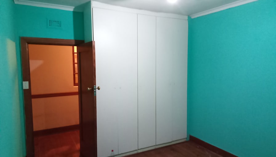 Max's room
