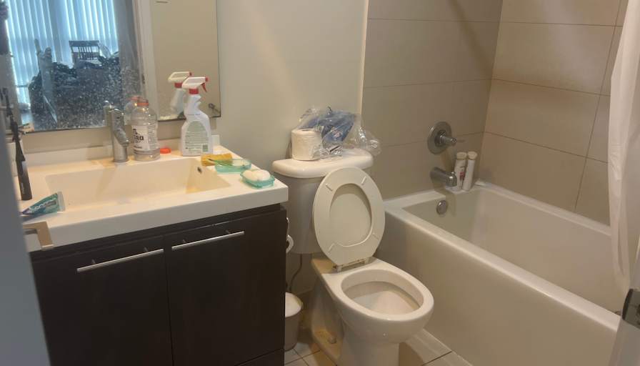 Hanhua Cheng's room