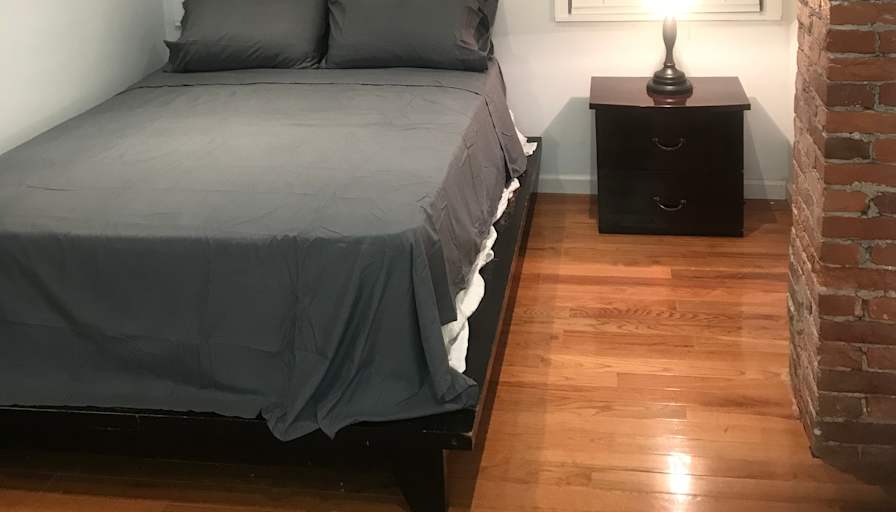 max's room