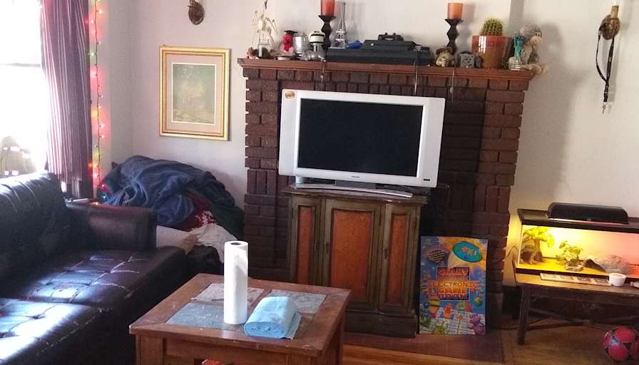 Yong's room