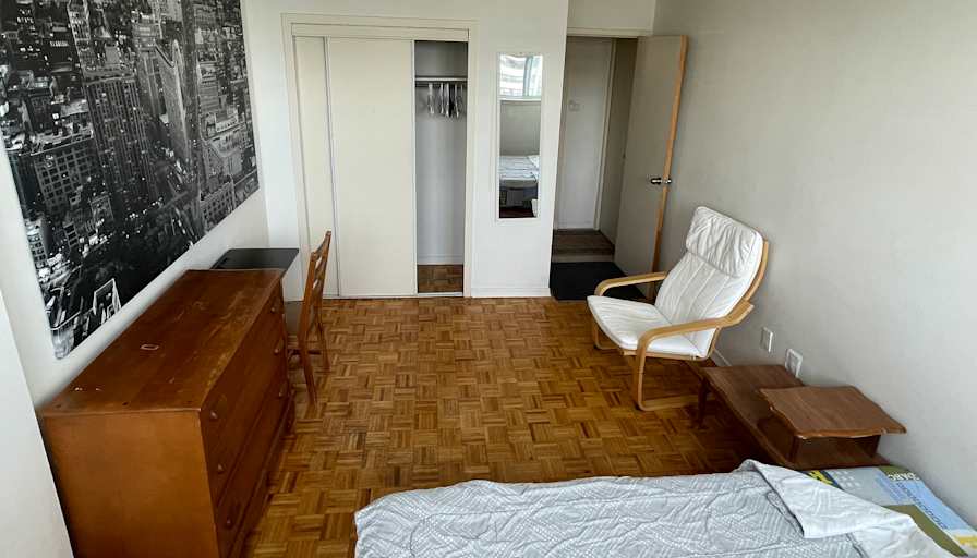 Ron's room