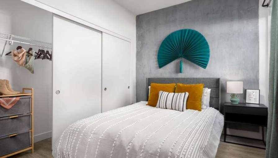 Alicia's room