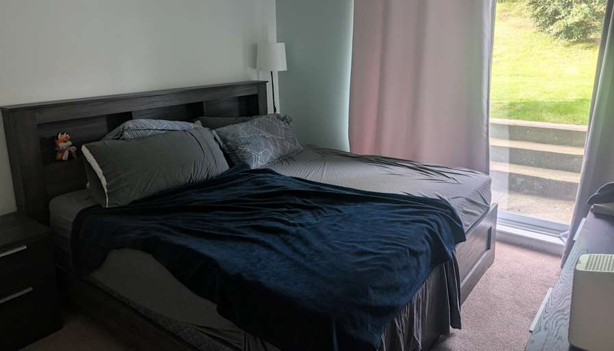 Youssef's room