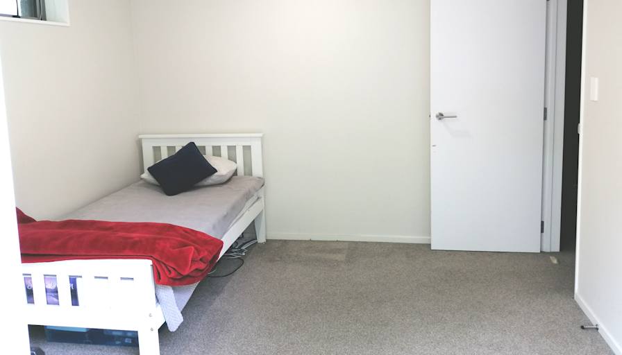 Nosh's room