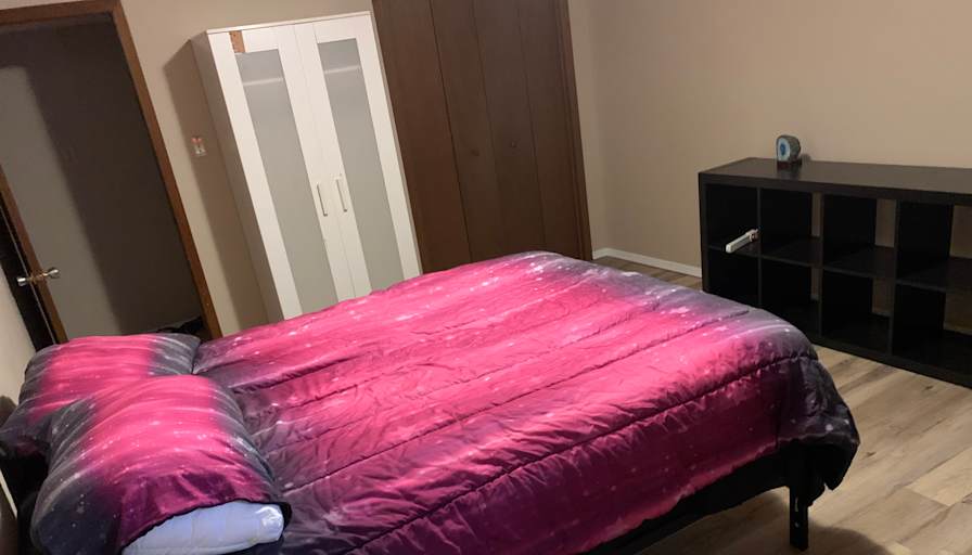 jo lapshinoff's room