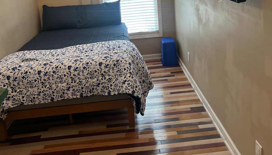 Yates Properties's room