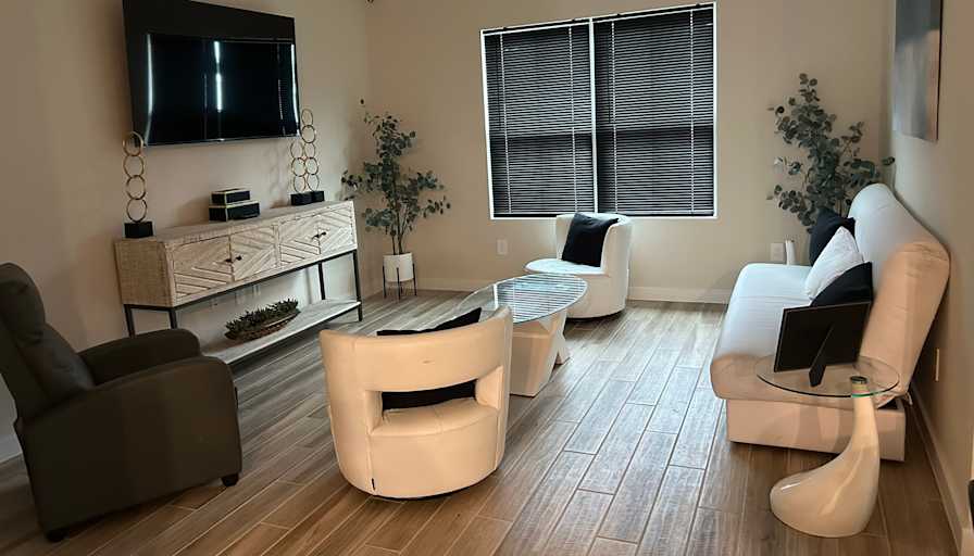 LTN's room
