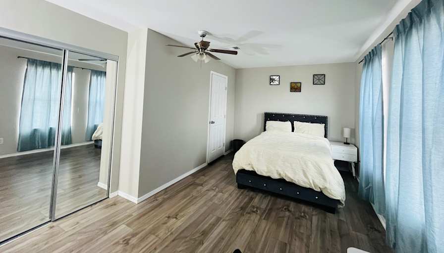 Vivian's room