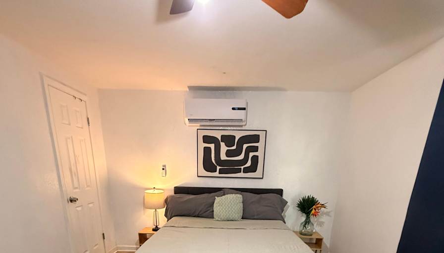 Iveth hdez's room