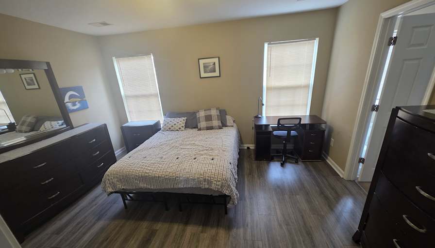 Ken's room