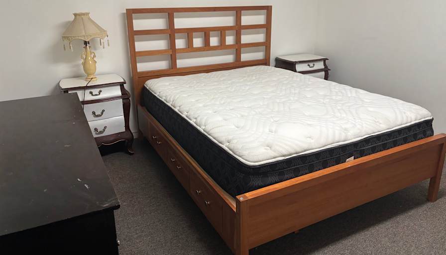 Darlene's room