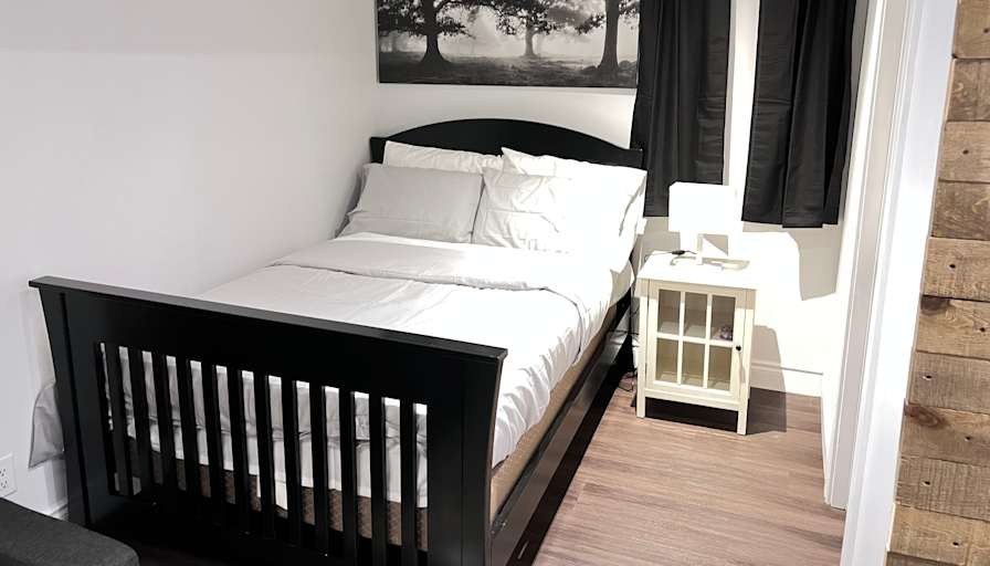 Nick Sarkovski's room
