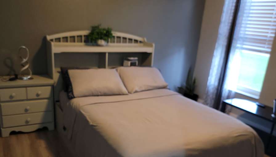 Sean Michael Mclemore's room