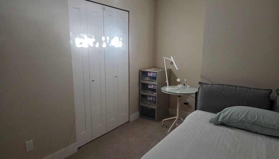 Chel's room