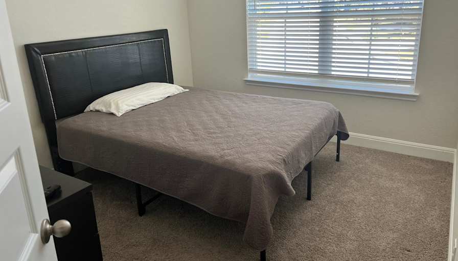 Rocio Luna del Villar's room