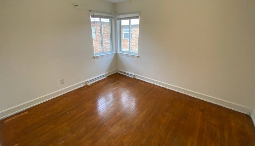 Alcove Rooms's room