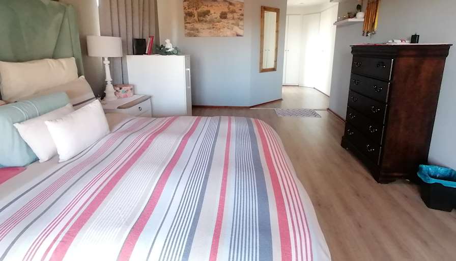 THANDI's room