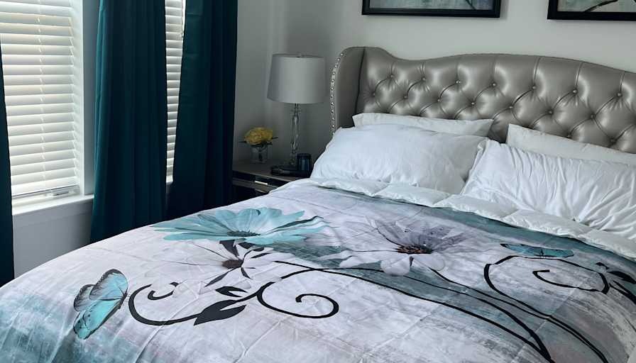 Suzanne's room