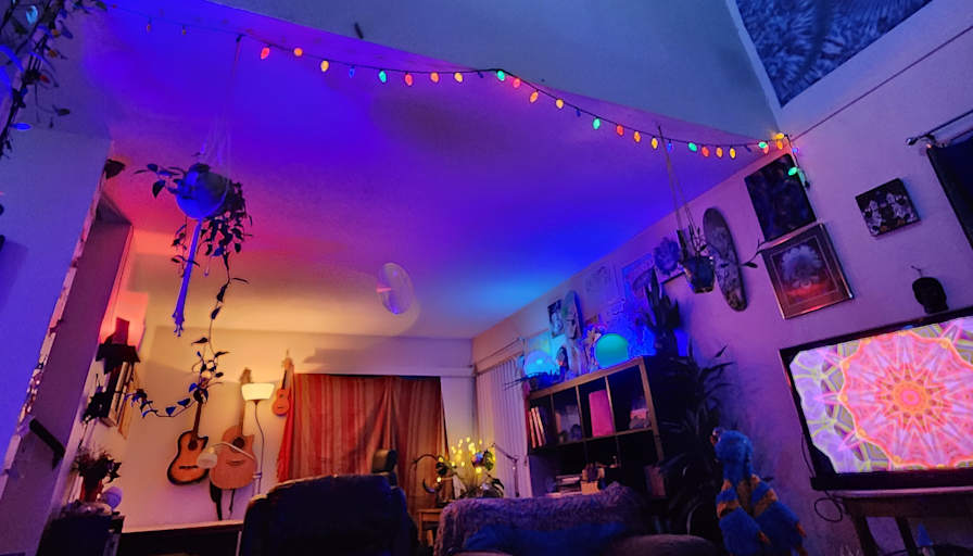 Aron Cooper's room