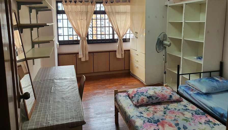 Book kim's room