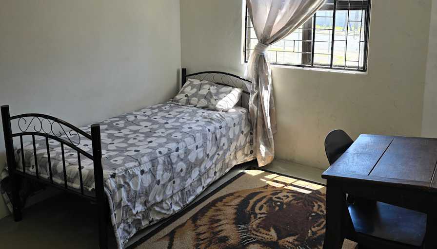 KG & Lisa's room
