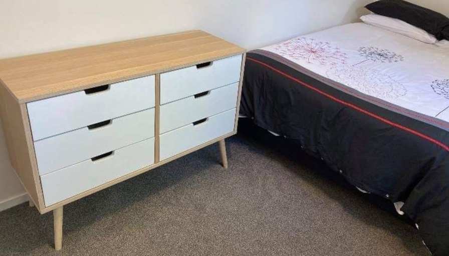 Lisa's room